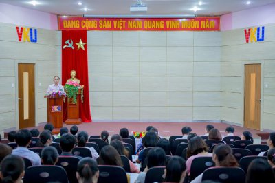 Gặp mặt toàn thể cán bộ viên chức Trường Đại học Công nghệ Thông tin & Truyền thông Việt Hàn - ĐHĐN