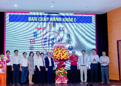 VKU: Ra mắt ban chấp hành fisu miền trung – tây nguyên và tọa đàm kết nối thúc đẩy khoa học công nghệ và chuyển đổi số