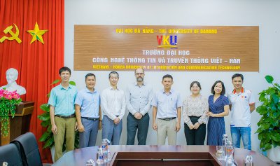 VKU tiếp và làm việc với đoàn công tác Trường Đại học Monash – Úc