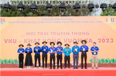 Khai mạc hội trại truyền thống sinh viên VKU 2023