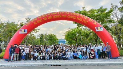 Rộn ràng ngày hội trải nghiệm VKU Campus Tour 2023