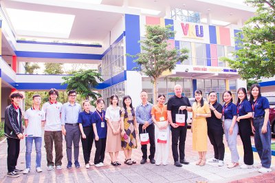 VKU: Tiếp và làm việc với Đại diện PUM (Hà Lan) về hỗ trợ hoạt động khởi nghiệp trong trường đại học