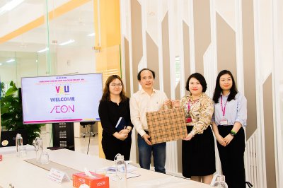 VKU tiếp và làm việc với AEON Việt Nam