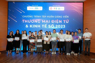 VKU phối hợp VECOM tổ chức chương trình tập huấn giảng viên Thương mại điện tử và Kinh tế số - 2023