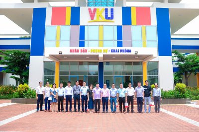 VKU: Tiếp và làm việc với đoàn công tác Đại học Thái Nguyên